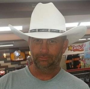 Meet your Posher, Larry